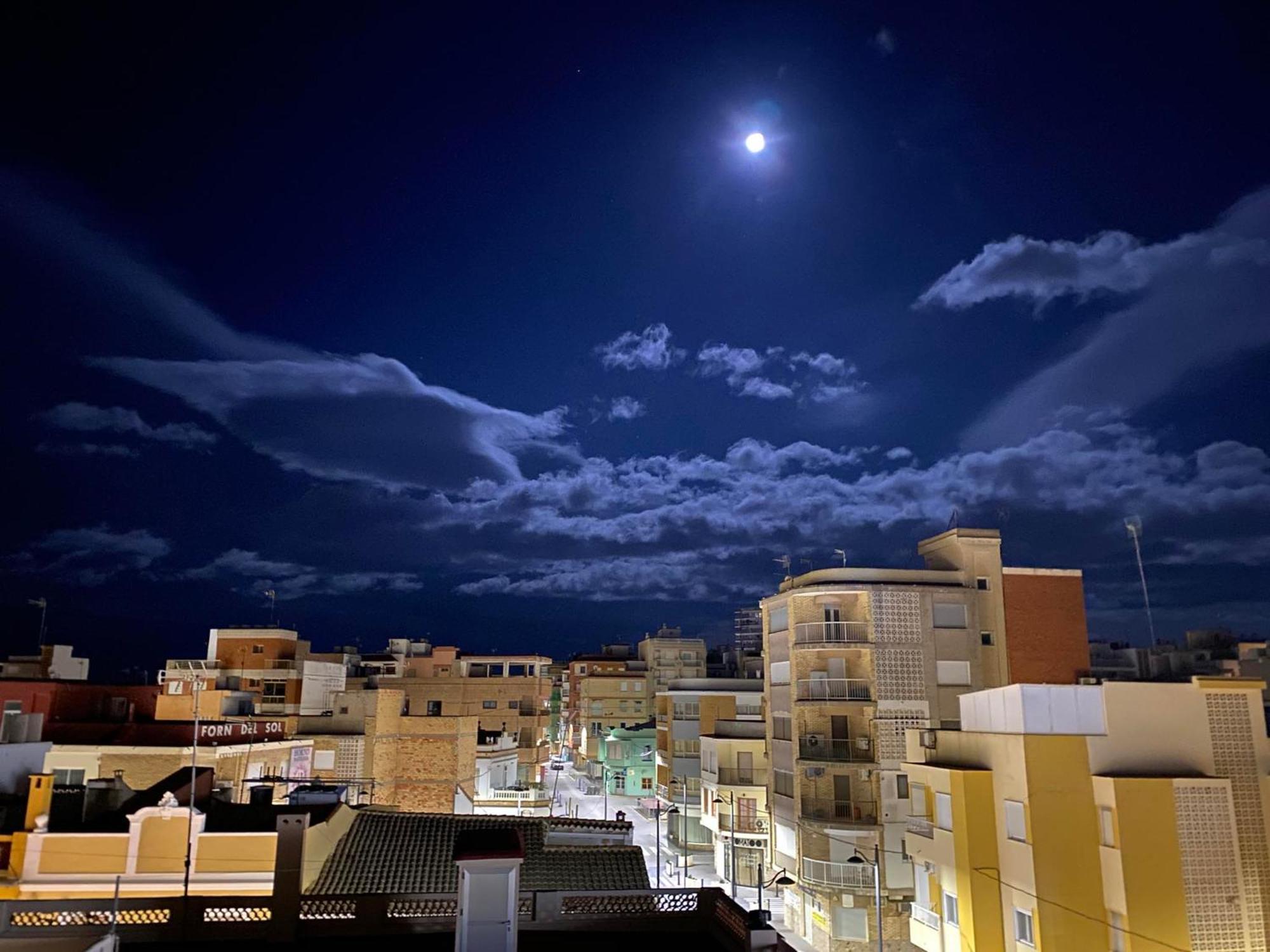 Hostal El Perello, Valencia エクステリア 写真